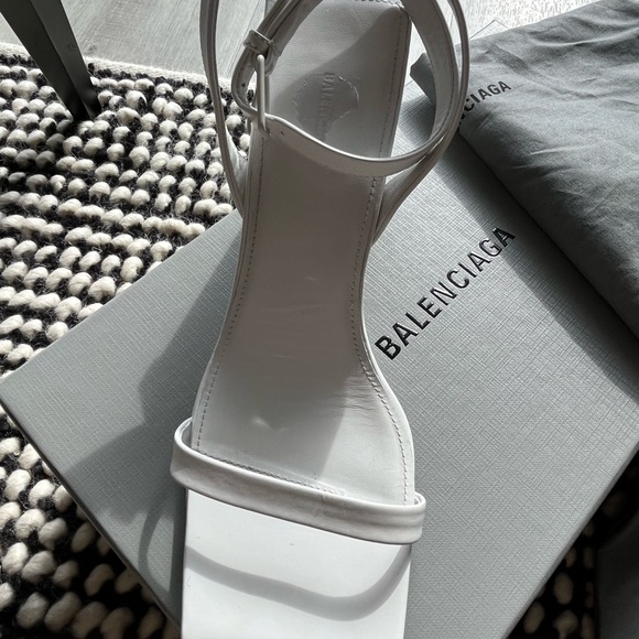 Balenciaga - Moon Sandals - Picture 4 of 11